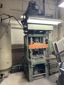 50 Ton, Hammond, 4-post hydraulic press w/top mounted hydraulic system, 20" x24" bolster