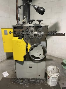 No. W115A Torrington Springmaker, .032"-.112" wire diameter,.156"-2.125" coil outside dimension capacity