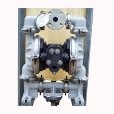 1" Warren Rupp #PB1-A, Double Diaphragm Pump, 100 psi, 5/8" diameter Mounting holes, 3/4" air valve