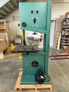 Grizzly #G1258, 20" Band Saw, 3 HP, 20" x 24" tilting table, 20" throat, 2002