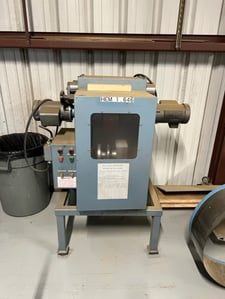 USNR Dual Head Resurfacers, 3-guide milling, good working condition, stand included