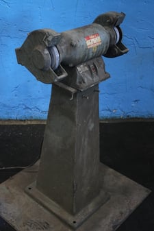 Dayton #1Z7075, double end grinder, 8" wheel diameter, 3/4 HP, #76588