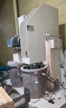 5 gallon Reynolds Industries #A1:L10-5/2, dual shaft vacuum industrial paste mixer & discharge press
