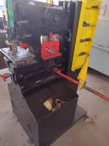 Uni-Hydro #42-14-SLS, ironworker, 42 ton, S/N 3P630X