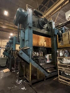 1000 Ton, Verson #S4-1000-120-72T, straight side double crank press, 24" stroke, 60" Shut Height, air clutch