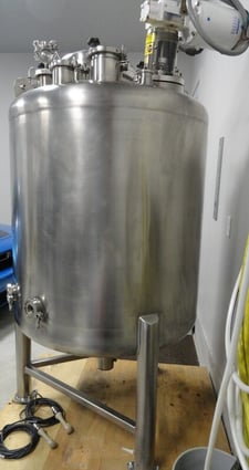 200 gallon Stainless Fabrication Inc., Reactor, 316L Stainless Steel, 38" diameter x 35" L tank, 50 psig @