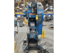 22 Ton, Niagara #M-22, OBI flywheel press, 1.5" stroke, 9" Shut Height, 2" adj., 20" x12" bed