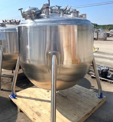 660 gallon Mueller, Stainless Steel Reactor, 70" diameter, 51 psig shell, 150 psig jacket, 300 F
