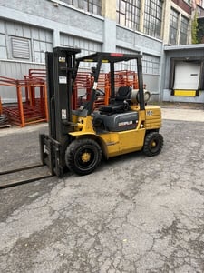 6000 lb. Caterpillar #GP30, forklift LP fuel