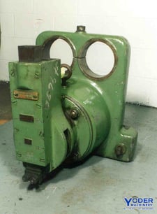 Kearney & Trecker, right angle slotting head, #9686