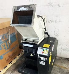 8" x 14" Rapid #814 Solo granulator, 7.5 HP, rotor w/9 staggered knives, 2 bed knives, 2010