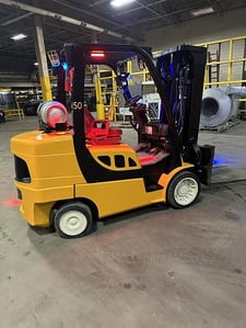 8000 lb. Yale #GLC080VXNGSE8, forklift with side shifter & fork positioner, LPG, 186" lift height