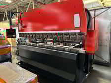 138 Ton, Amada #RG-125, CNC press brake, 10' overall, 100.5" between housing, 3.94" stroke, 15.75" throat