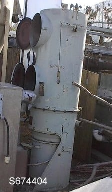 22 sq.ft., Spencer, Dust Collector, 2' dia x 4' chamber, (5) 37" dia. x 30" tall bags