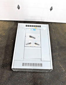 225 Amp. Goulds, VB Series 6 I-T-E, panel board/switchboard, 120/208 Volts 3 phase