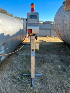 #3000, Tap Tone Level Detector, uses x-ray radiation detection to confirm fill levels