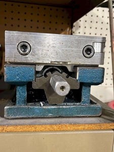 Kurt #3600V, Vise Deck