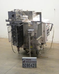 Circle #V12BUS5, automatic, vertical, form / fill / seal machine rated from 10-70 cycles per minute (5