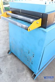 30" x .04" PA Industries #SSS-317, straightener, 7 rolls, 2.4" roll diameter, entry & exit pinch rolls, 2000