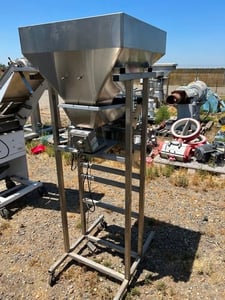 Logical Machines #S-4, Weigh Filler, 800 fills/hr., 3.4 cu.ft. hopper, 24" x 24" opening, 0.10 gram/0.001 lbs
