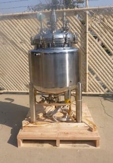 26 gallon Guangzhou Hundom Machinery, Jacketed Tank w/Hot oil Heater, 19.5" diameter x 21" deep Bowl, (2)