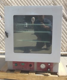 18" x 18" x 24" Sheldon #1465, Vacuum Oven, 127 liters/4.5 cu.ft., 10-220 deg. C, 120 V, 13 Amps