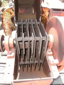 Montgomery #MA-10, Hammer Mill, 24" diameter x 10" width grinding Chamber, 2" x 1/4" thick x 5.5" L 4-way