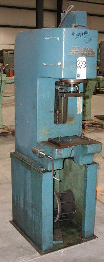 6 Ton, Denison #RO651C201, cabinet base, lever controls, tag #13952