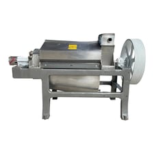 FMC Pulper Screw Finisher, reduces, fruits and vegetables to a semi-liquid or liquid state