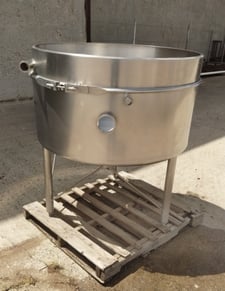 200 gallon Stainless Steel Tank, 48" diameter x 34" deep Vessel, 2.5" diameter Center bottom discharge, 13.5"