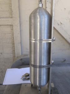 .5 gallon Whitney, Pressure Cylinder, Stainless Steel, 2.25 liters, 1/4" top & bottom fitting, 1800 psi