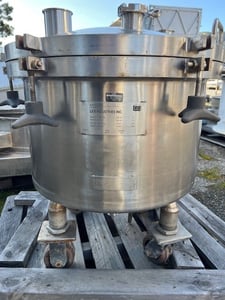 26 gallon Lee Industries #100LDBT, Stainless Steel Pressure Pot/Tank, 21" diameter x 14" straight side