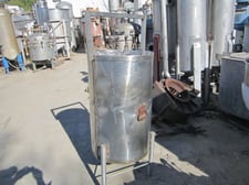 50 gallon Stainless Steel Tank, 20" diameter x 35" straight side, 3 pipe legs, 3 patch welds