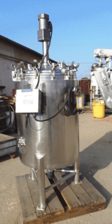66 gallon DCI, Stainless Steel Jacketed Reactor, 24" diameter x 36" straight side, 1.5" diameter x 24" L