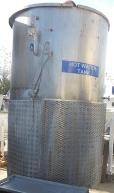 1150 gallon Stainless Steel Tank, 5' diameter x 8' straight side, 3" center bottom discharge, 6" diameter