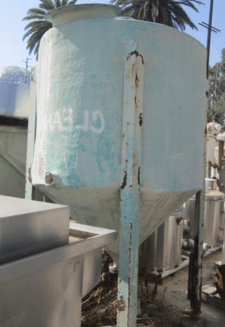 450 gallon Tank, fiberglass reinforced plastic, 5' diameter x 4' straight side