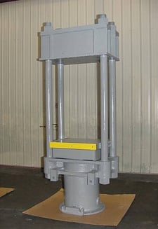 250 Ton, Williams, 30" x30", upact 4-post, 18" stroke, 47" daylight, 42.5" work height, 16" ram, #239