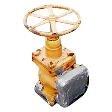 4" Ammonia Valve 90 Deg., Handle diameter: 10" Inlets/outlets: (2) 4" diameter ports with 7"