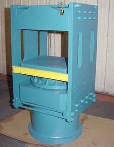 200 Ton, 24" x 24", upact.slabsd, 14" stroke, 26" daylight, 16" ram, 38" work hgt, 66" tall, #592