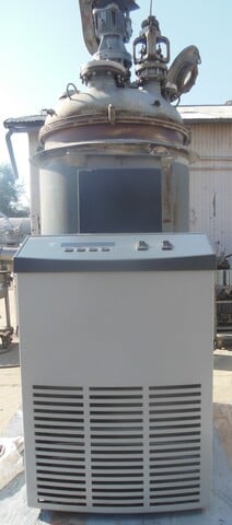 Fluke #7320, Refrigerated/Heated Temperature Calibration Bath, 9.2 liter capacity, 81 mm x 133 mm Work Area