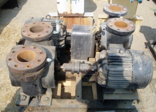 Carbon Steel centrifgual pump, 15 HP, 5" inlet, 5" outlet (4 available)
