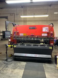 88 Ton, Amada #RG-80, CNC press brake, 8' overall, 80.8" between housing, 3.94" stroke, 15.76" throat, 14.58"