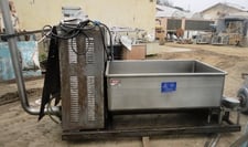 Topos Mondial #U20, doug Pump, 6" Inlet x 4" Outlet, 60" x 42" x 30" deep hopper, 6" diameter x 7' L auger