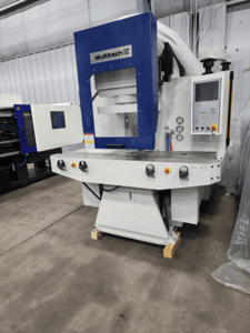 94 Ton, 6.8 oz., Multitech #C85-SD-GK, vertical injection molding machine, 50mm screw