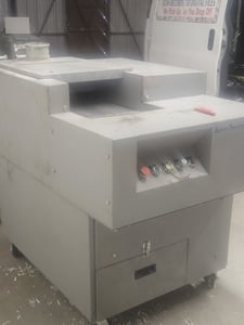 16" Amerishred #AMS-1000, paper shredder, cross cut, 10 HP, 250 sheet max capacity, 230 V.
