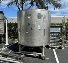 1160 gallon Stainless Steel tank, flat top & bottom