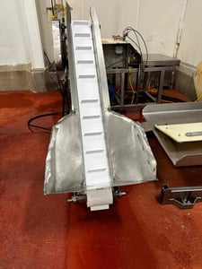Hog Food Grinder, 5-knives, 20" Wide feed, chain drive, incline feed conveyor