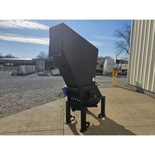 18" x 16.5" Single Roll Industrial Shredder, heavy-duty portable frame