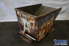 Self dumping hopper, 3/4 yard capacity