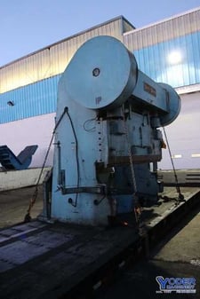300 Ton, Lodge & Shipley #S200A8, press brake, 10' overall, 102" between housing, 4" stroke, air clutch &